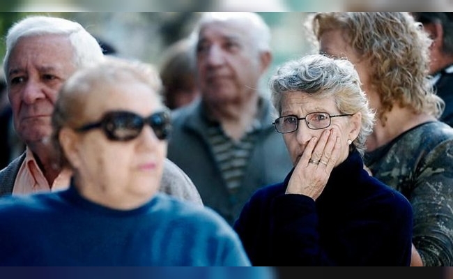 Las jubilaciones aumentan un 4,2% y el bono para la mínima sigue congelado en $70.000