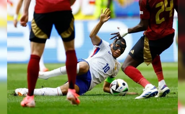 Con un gol sobre el final, Francia venció a Bélgica y clasificó a los cuartos de final de la Eurocopa