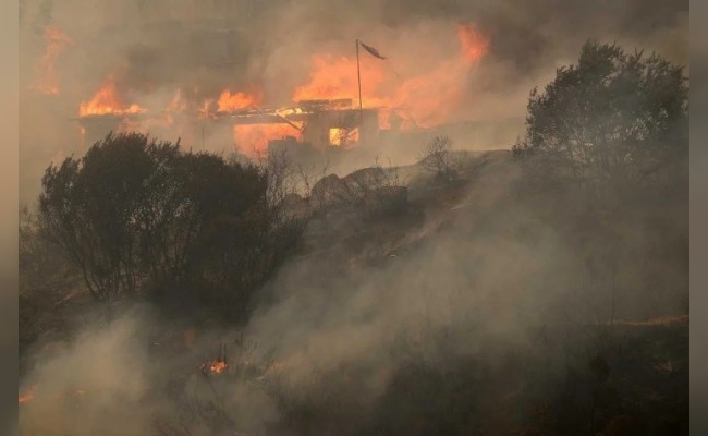 Grecia luchaba por segundo día contra un incendio en la isla de Kos