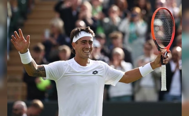 Francisco Comesaña y un triunfo de alto impacto en Wimbledon: ante Andrey Rublev, el sexto preclasificado en el All England