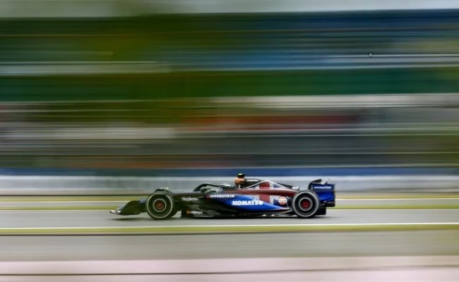 En un fin de semana histórico, Colapinto aguantó y terminó cuarto en Silverstone