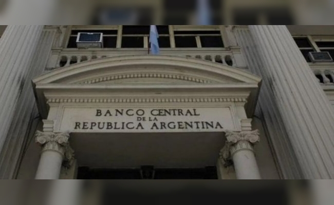 El Banco Central ofrece a entidades financieras rescindir los puts para ir hacia la emisión cero