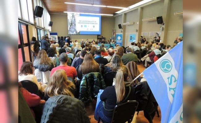 La Uepc rechazó la nueva propuesta salarial y ratificó el paro de 48 horas para lunes y martes