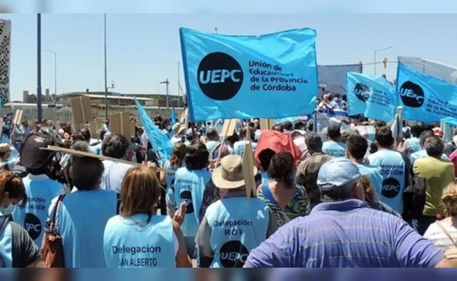 UEPC rechazó la oferta de la Provincia y convocó a un paro de 48 horas