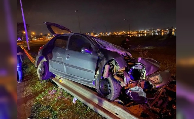 Un niño de 5 años murió tras ser impactado por un auto que despistó