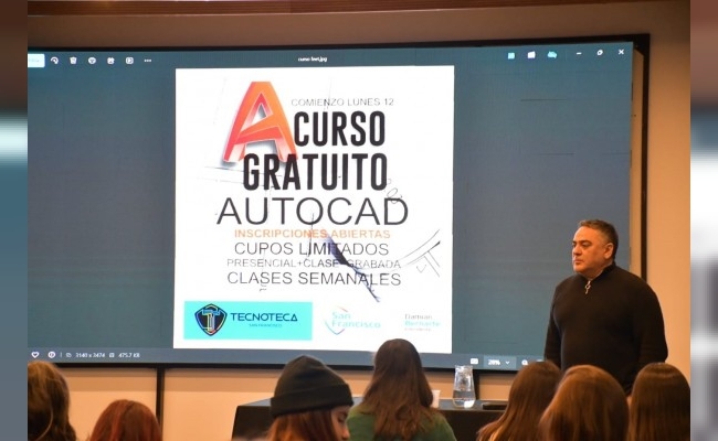 Comenzó el dictado de curso de AutoCAD 2D en Tecnoteca