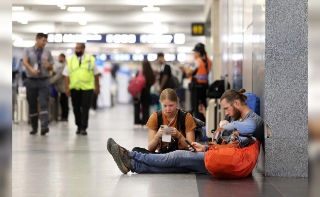 Comienza a normalizarse la operación en Aeroparque tras la medida de fuerza de los gremios