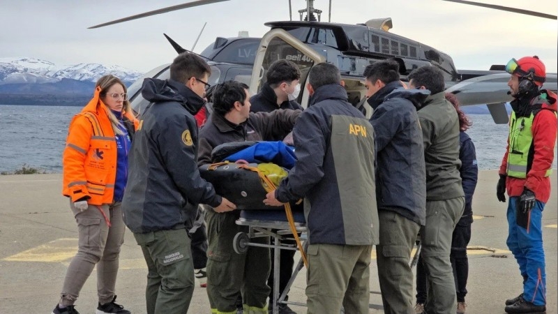 Bariloche: hallan con vida al cordobés desaparecido tras una avalancha