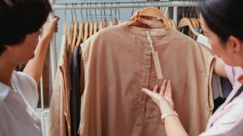 La ropa en Argentina subió un 32% por encima de la inflación y es una de las más caras del mundo