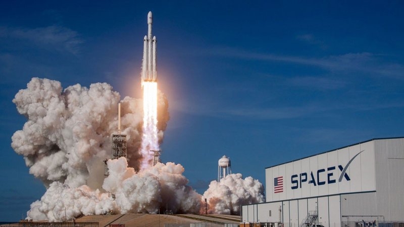 NASA y SpaceX planean lanzar nueva misión tripulada a estación espacial la próxima semana