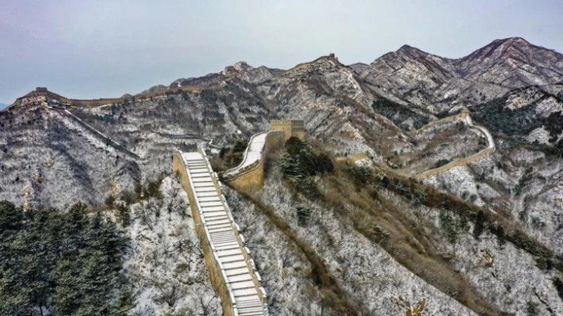 Un avión eléctrico tuvo su estreno cerca de la Gran Muralla china