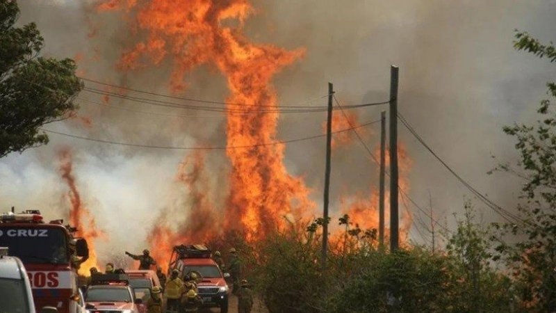 Buena noticia en Córdoba: controlaron el incendio en Valle de Punilla, pero se mantiene el alerta de riesgo extremo