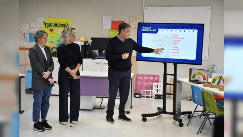 Jorge Macri presentó el nuevo sistema de aprendizaje en la primaria: “Hoy los chicos no aprenden en la escuela"