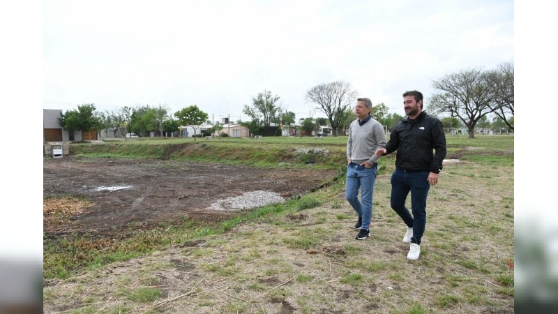 Avanzan las obras en la laguna de retardo de Barrio 20 de Junio