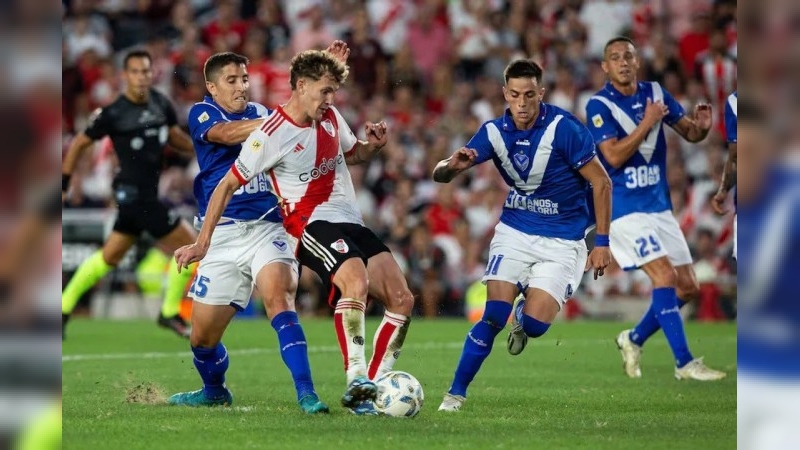 River recibe al Vélez puntero, pensando en la Libertadores