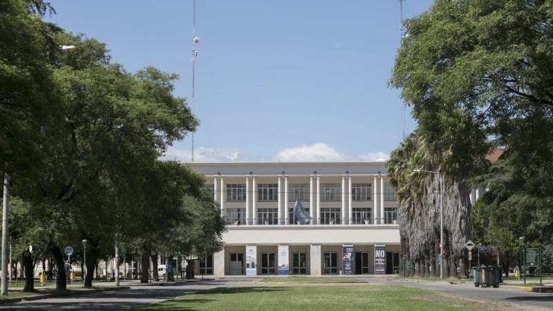 Las universidades nacionales paran este lunes y martes