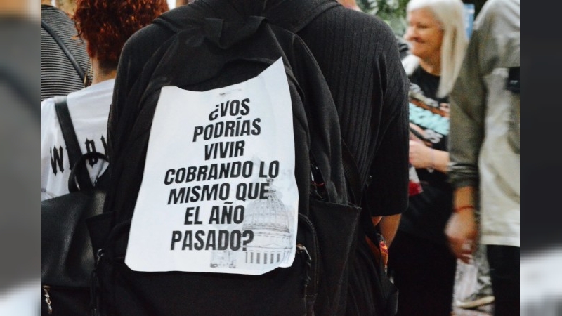 Conflicto universitario: el Gobierno reinstaló la garantía salarial, un bono para los no docentes