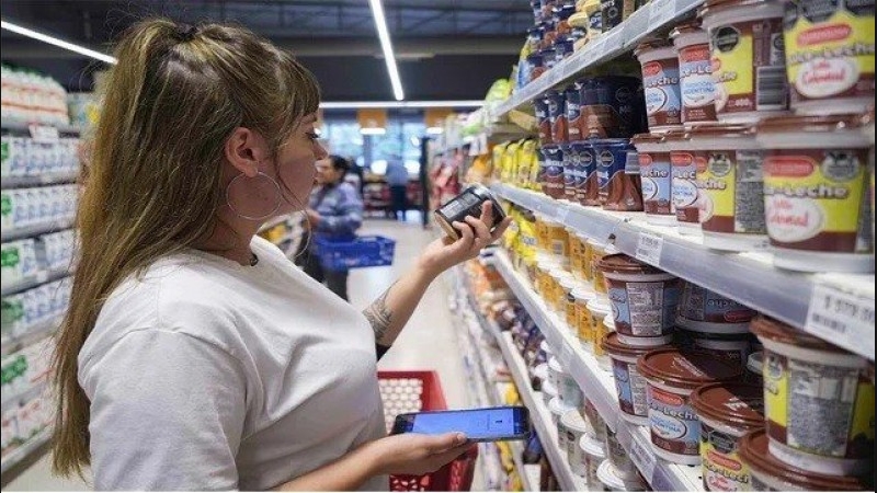 La inflación bajó al 2,7% en octubre, la menor en tres años, y acumula 193% interanual