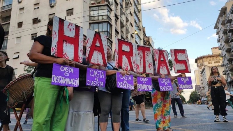 Mataron de una puñalada en el cuello a una joven en Laspiur: hay un detenido e investigan si fue un femicidio