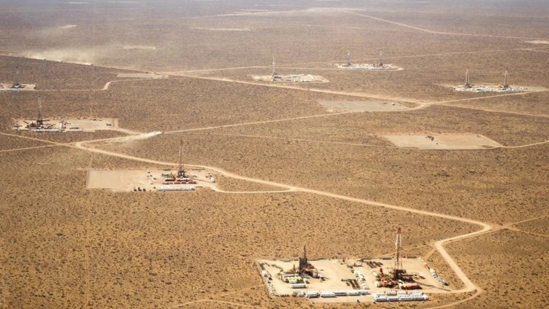 Neuquén establece récord histórico en la producción de petróleo en octubre de 2024