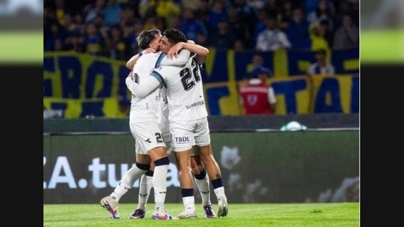 Vélez se lo dio vuelta a Boca en una semifinal increíble y es finalista de la Copa Argentina