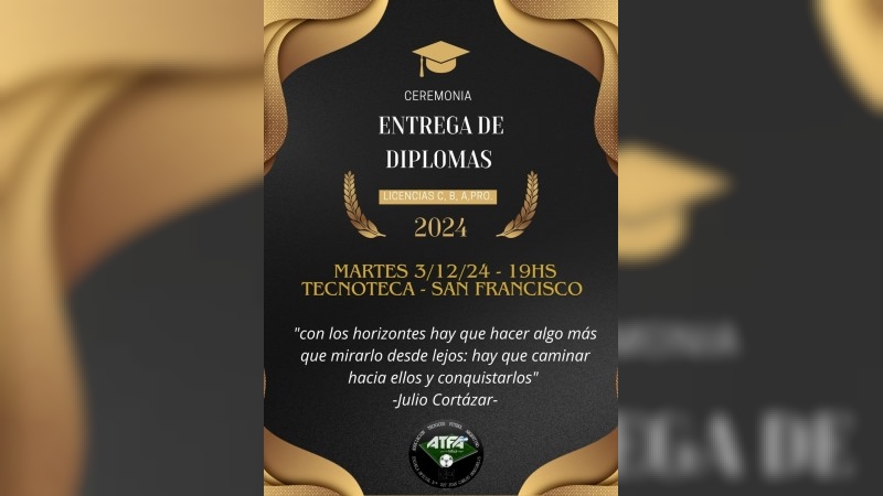 Entrega de diplomas a nuevos Directores Técnicos de Fútbol