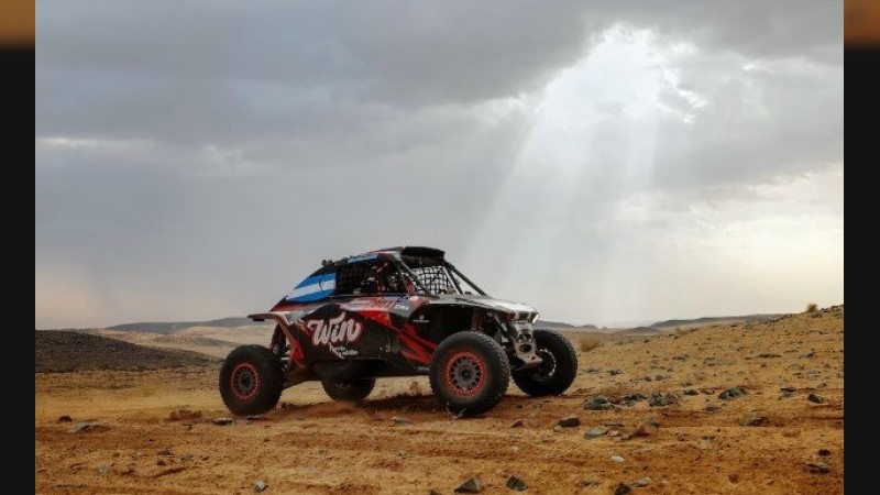 El matrimonio cordobés sigue liderando en el Rally Dakar: resultados destacados de los argentinos