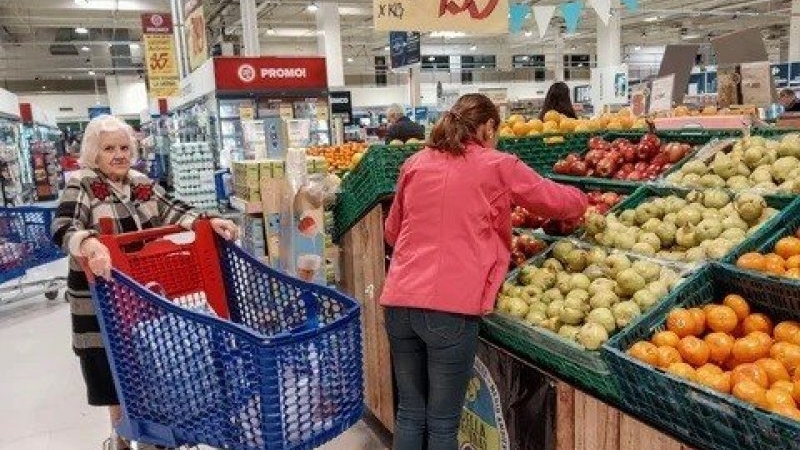 Los consumidores pagaron los agroalimentos casi 4 veces más de lo que cobraron los productores en diciembre