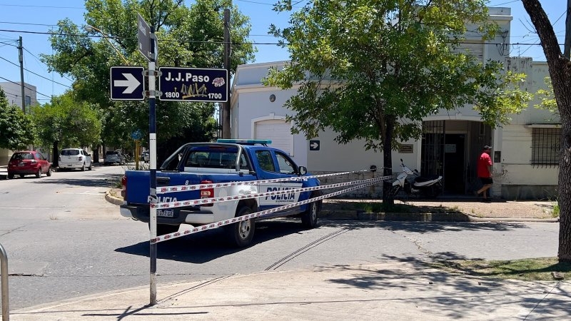 Hombre de 76 Años Fallece en Plaza Vélez Sarsfield por descompensación