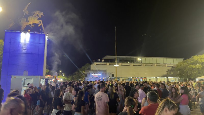 Música, gastronomía y arte en una nueva edición de la Peatonal