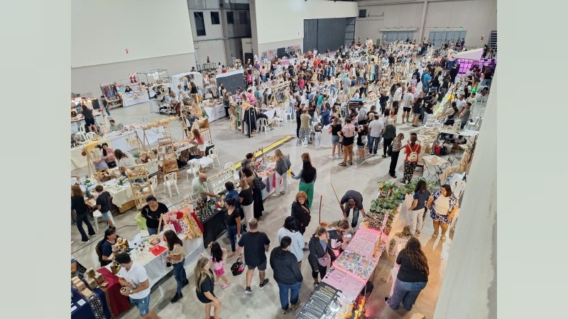 Feria de Mujeres Emprendedoras: más de 130 expositoras en el Superdomo