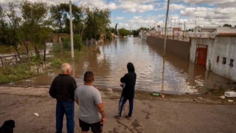 Asciende a 16 el número de fallecidos en Bahía Blanca y decretan "estado de duelo"