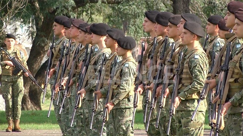 Anuncio. Servicio Militar Voluntario para jóvenes de 18 a 28 años: en qué consiste el cambio y cómo anotarse