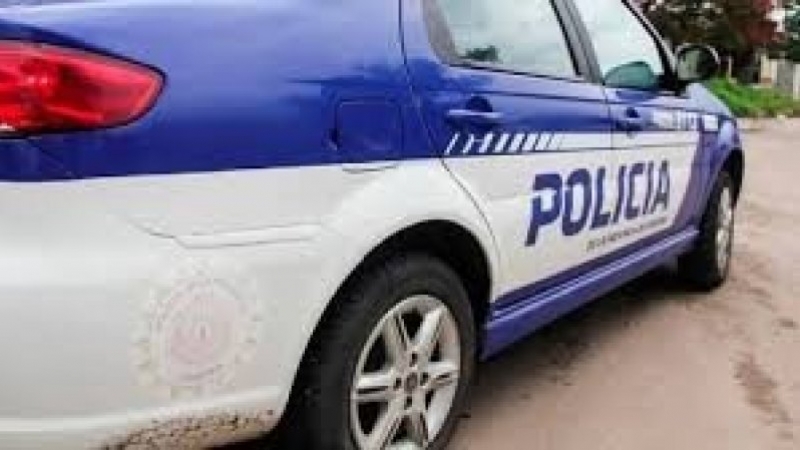 Allanaron domicilio en barrio Roca por un caso de amenazas y robo entre menores