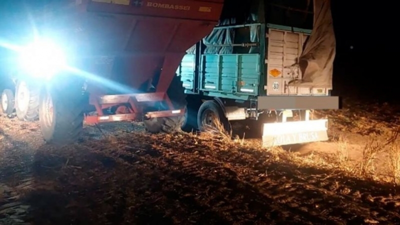 Trillaba un campo y murió al ser absorbido por una tolva