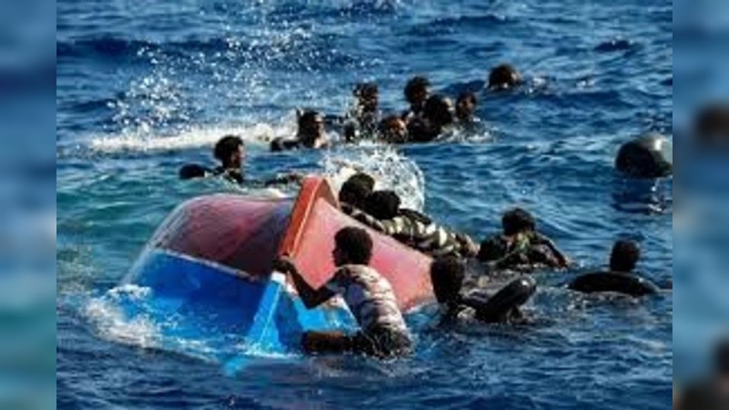 Murieron al menos 26 migrantes en un naufragio cerca de Lampedusa