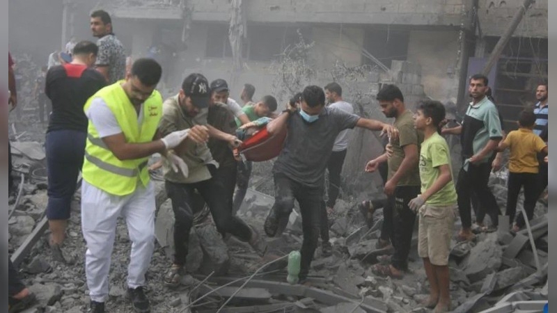 Miles de desplazados por la ofensiva israelí en Gaza