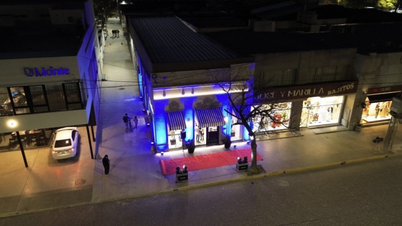 Valentino inauguró su nuevo local con una gran celebración en San Francisco