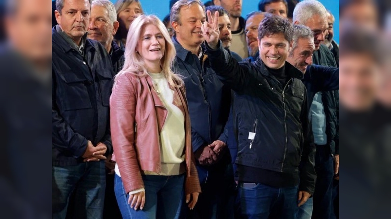 Axel Kicillof destacó la "victoria aplastante" de Fuerza Patria y sostuvo: "Ganamos sin estafar a nadie"