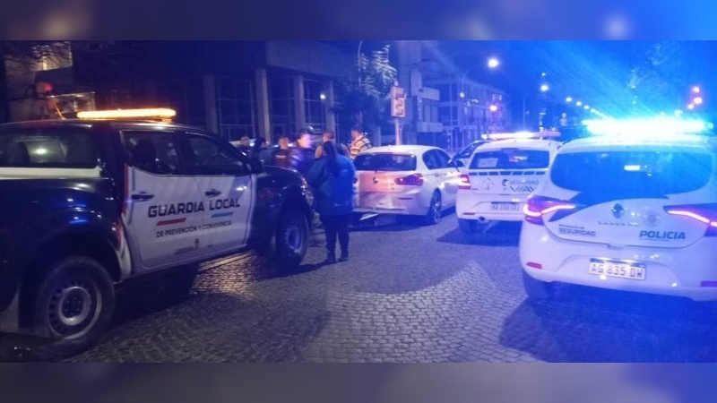 Estaba alcoholizado, con 7 personas en el auto y realizando maniobras peligrosas 