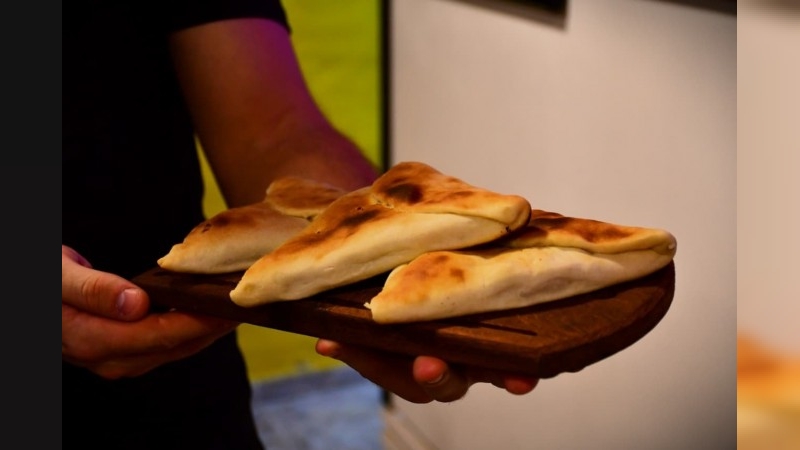 Hoy se repite “La Noche de la pizza y la empanada”