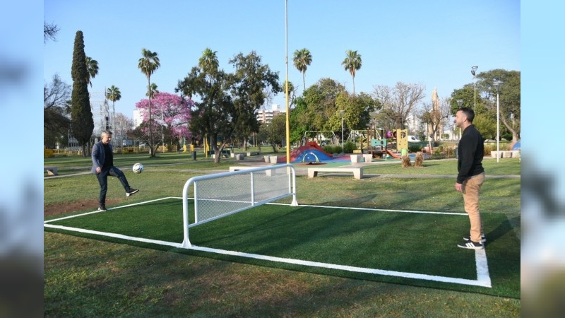 Refuncionalización de las canchas de fútbol tenis en Plaza Vélez Sarsfield