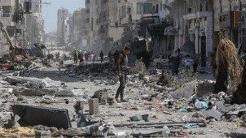 Tensión en Gaza: Hamás entregó el cuerpo de un rehén israelí en un ataúd
