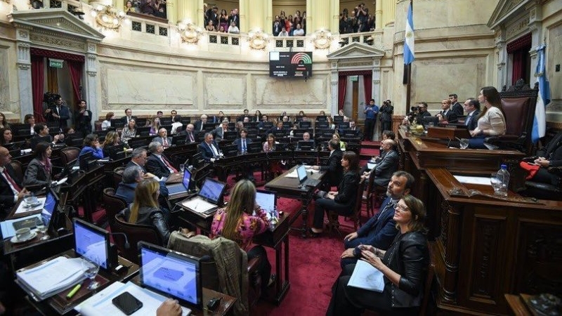 Senado: LLA anunció que donará el aumento de las dietas que ahora rozarán los $12 millones