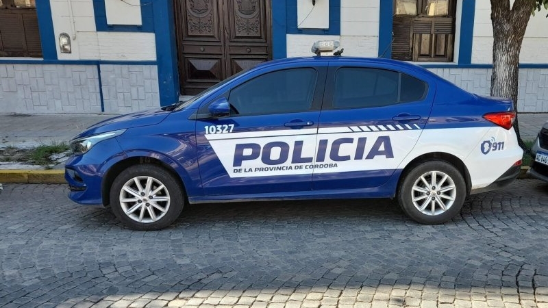 Detuvieron a un hombre por violar una restricción de acercamiento y resistirse a la Policía 