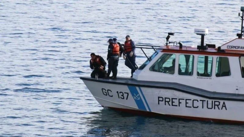 Bariloche: un auto cay&oacute; al lago Nahuel Huapi y muri&oacute; una ni&ntilde;a de 3 a&ntilde;os