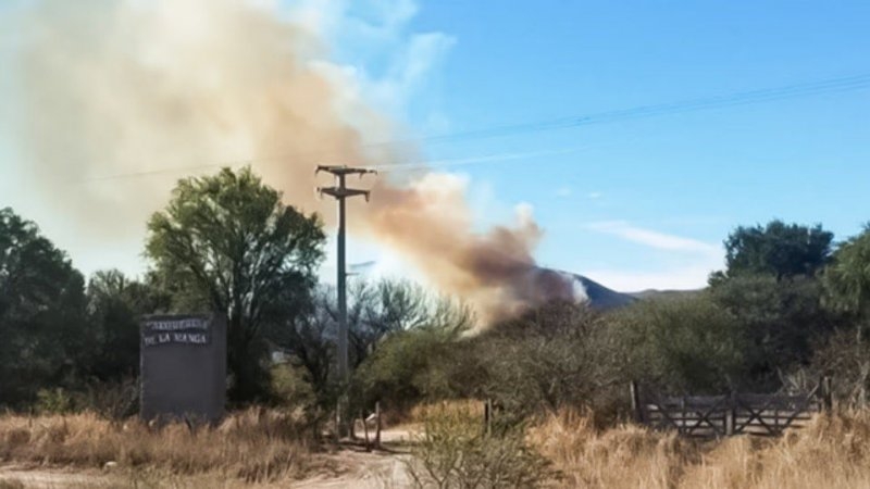 Incendio en Córdoba: un detenido por manipular las brasas y guardia de cenizas