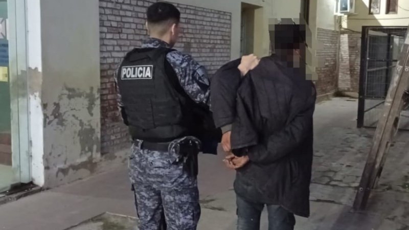 Aprehendieron a un joven de 19 años por violación de domicilio y hurto