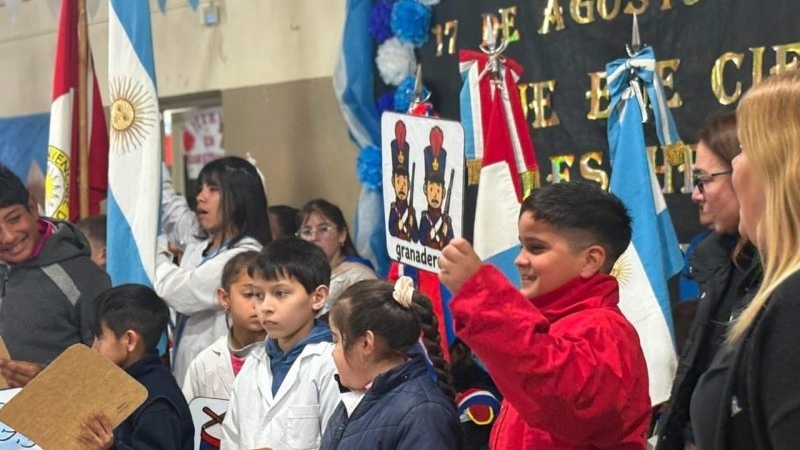 Alumnos de la Escuela Nº 735 "José de San Martín" conmemoraron el Paso a la Inmortalidad del General José de San Martín