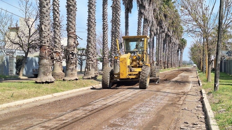 Avanzan las tareas de mejoramiento de calles en distintos sectores de la ciudad